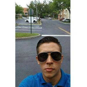 Meet your Posher, Amilcar